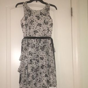 Sliver, ivory/black dress